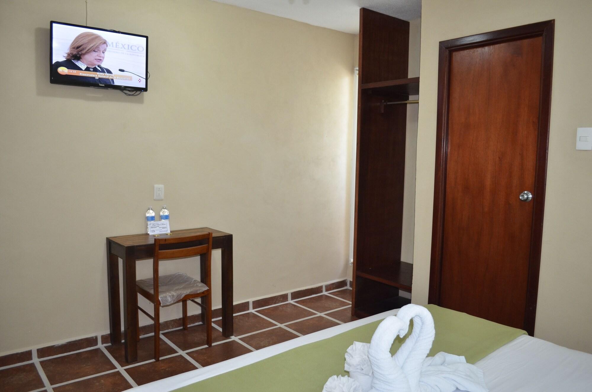 Hotel Real Azteca Chetumal Exterior photo